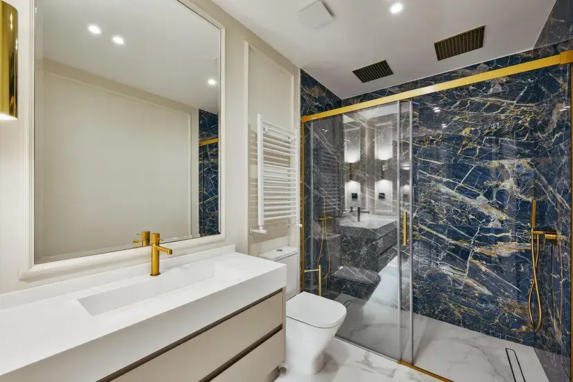 luxury-bathroom-interior